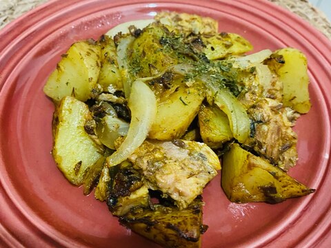 鯖とじゃがいものカレーマヨ炒め
